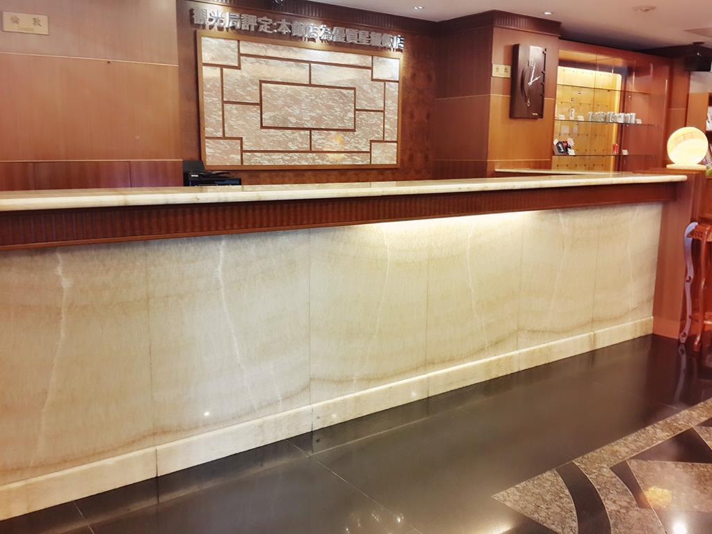 Jing Jing Holiday Hotel Kaohsiung Luaran gambar